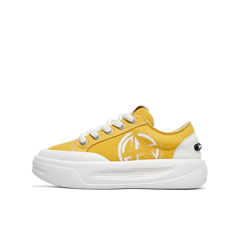 Acupuncture Slip-Resistant Low-Top Skateboard Shoes Unisex Sophora Flower Yellow Box