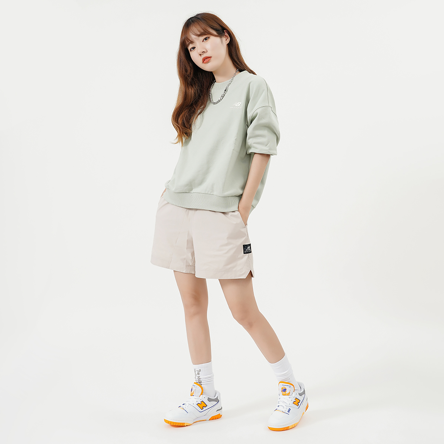 New Balance 550 White Vibrant Orange купить в интернет-магазине Yoocart с быстрой доставкой по России.