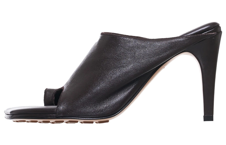 Bottega Veneta Flip Flops Women's