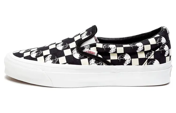 Vans Og Classic Slip On Lx Year Of The Rabbit Black купить в интернет-магазине Yoocart с быстрой доставкой по России.