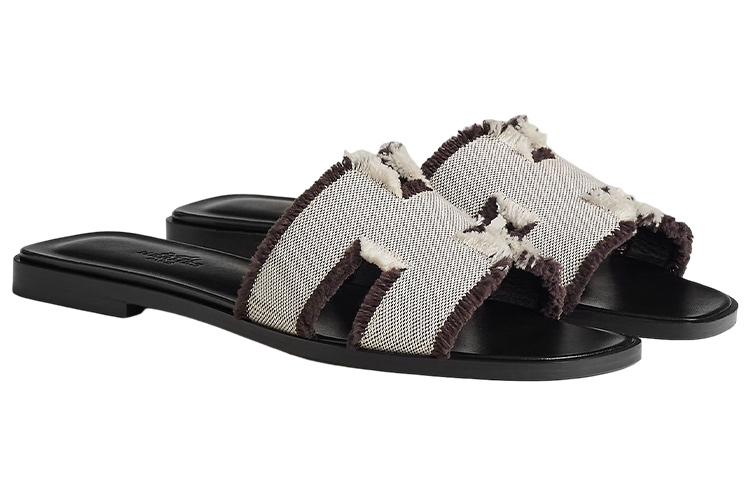 HERMES Oran Sandal Prunoir Canvas купить в интернет-магазине Yoocart с быстрой доставкой по России.