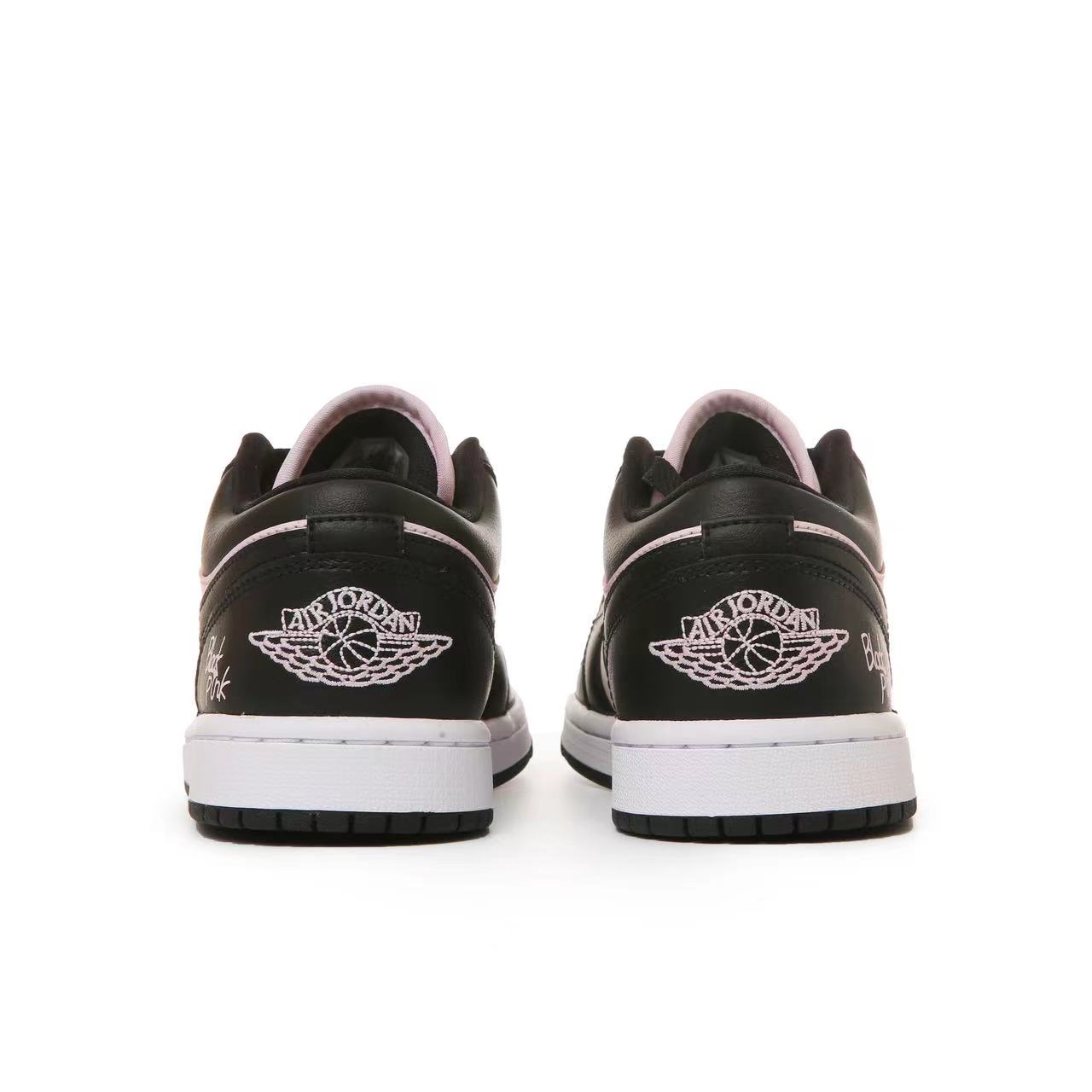 Jordan Air Jordan 1 Slip Resistant, Abrasion Resistant, Lightweight Low Top Vintage Basketball Shoes Women's Pink Black купить в интернет-магазине Yoocart с быстрой доставкой по России.