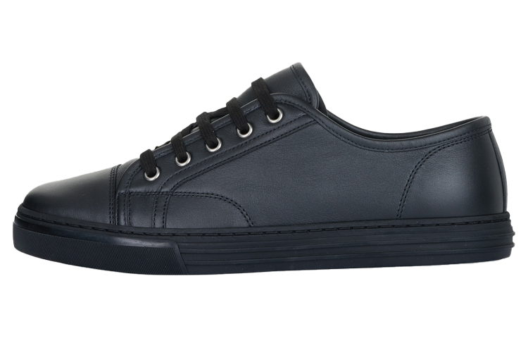 GUCCI Plate Leather Low Black