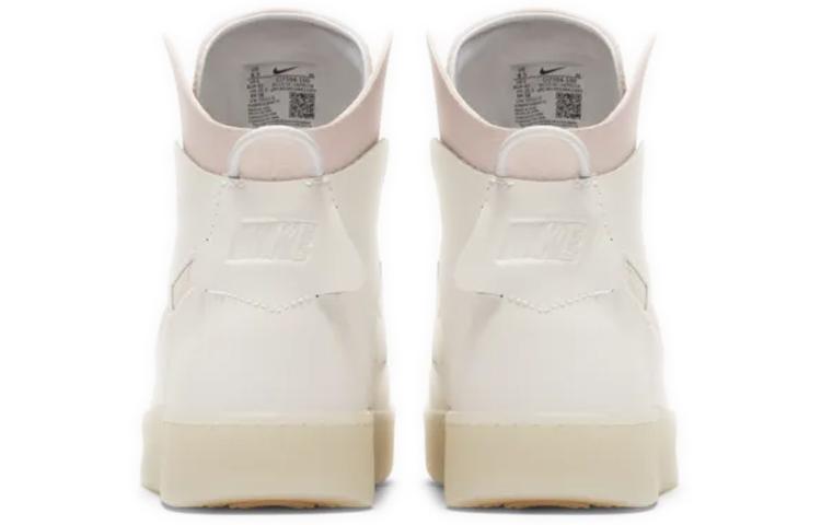 Nike Vandalised Summit White University Red Women's купить в интернет-магазине Yoocart с быстрой доставкой по России.