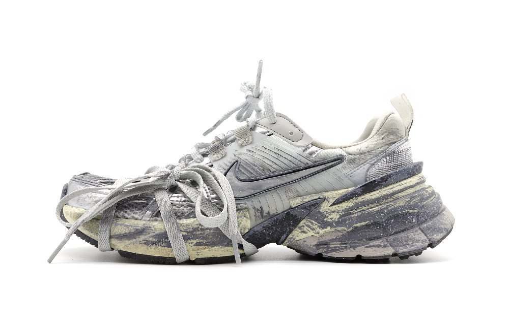Nike V2K Run Low-Top Running Shoes Women's Gray White