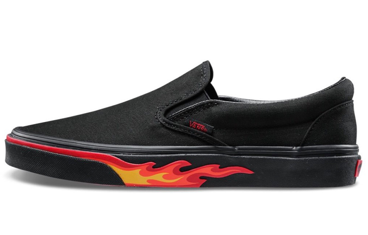 Vans Slip On Flame Wall