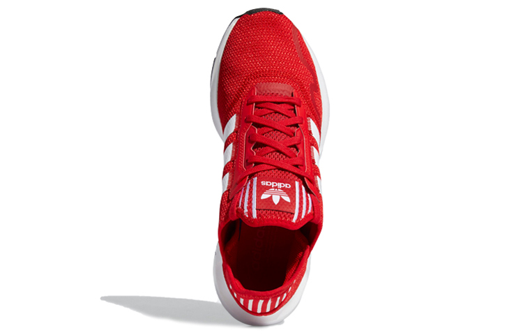 Adidas Swift Run X Scarlet купить в интернет-магазине Yoocart с быстрой доставкой по России.