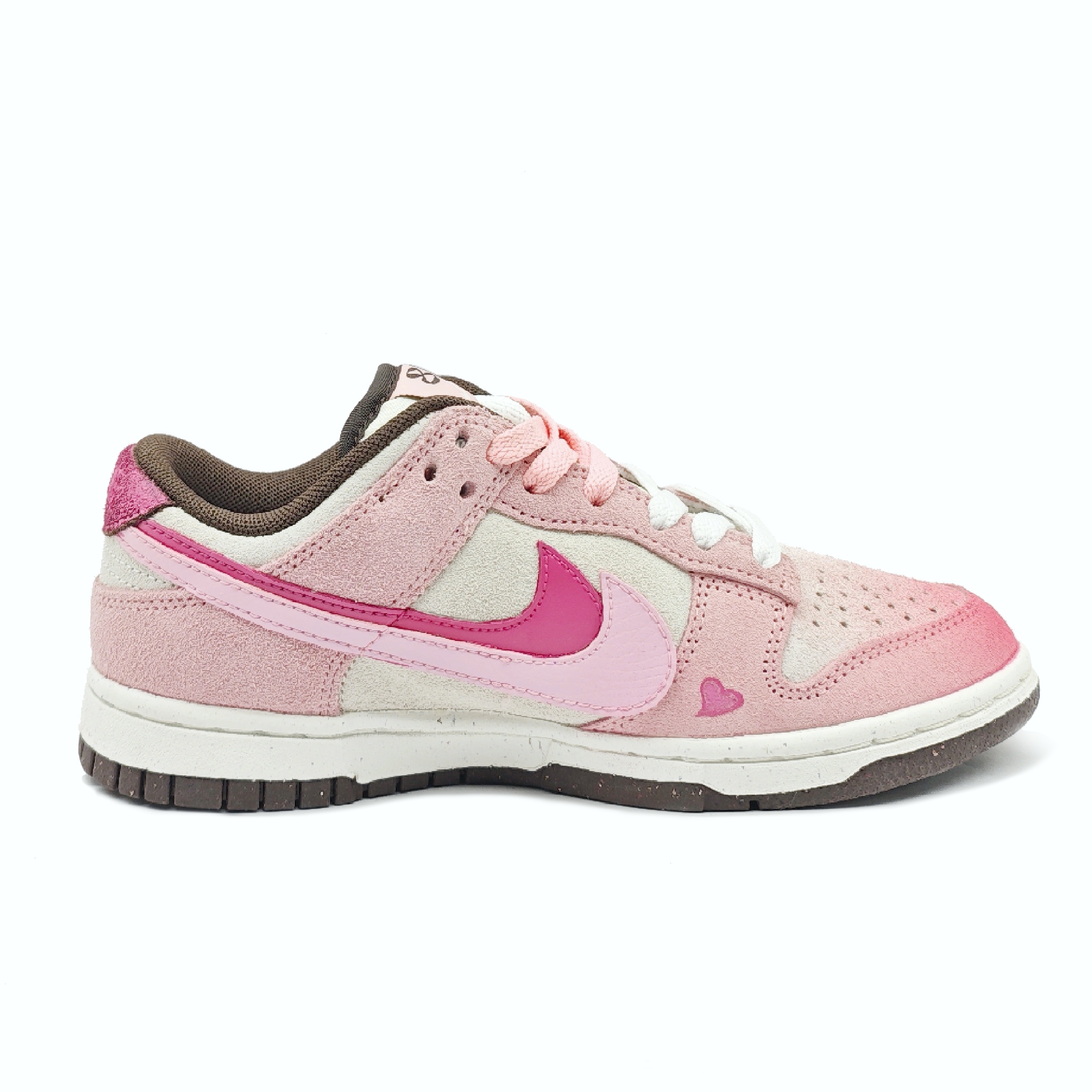Nike Dunk Heart Fluttering Slip Resistant Low top Skateboard Shoes Unisex Sweetheart Pink