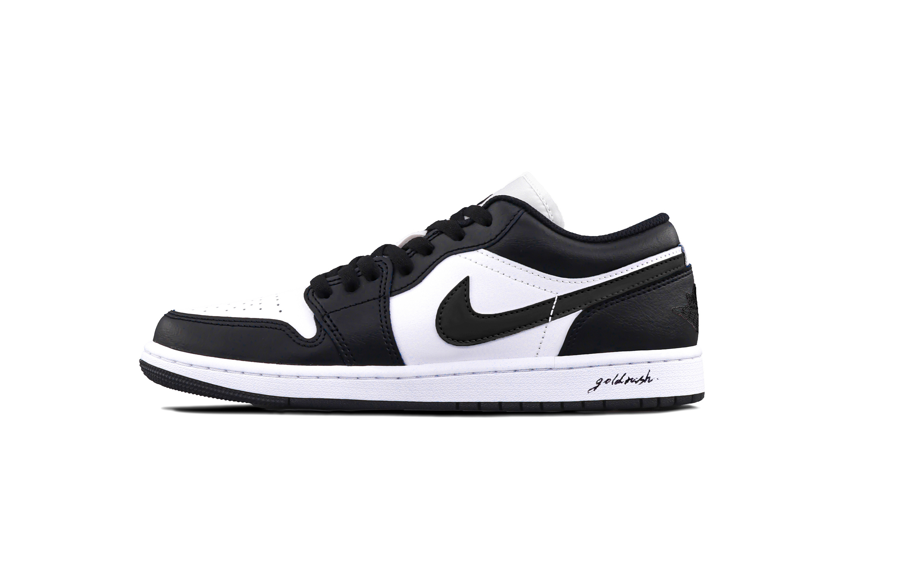 Jordan Air Jordan 1 Panda AJ Abrasion Resistant Low top Vintage Basketball Shoes Unisex Black White