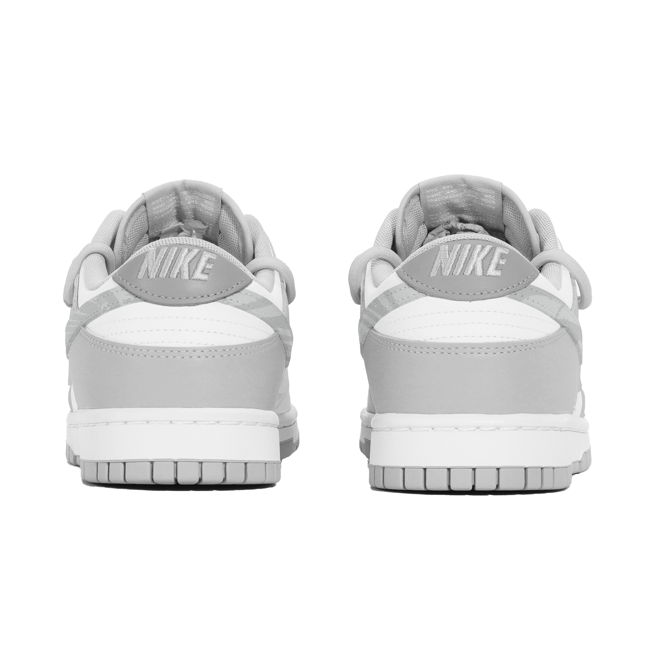 Nike Dunk Low Top Skateboard Shoes Women's White купить в интернет-магазине Yoocart с быстрой доставкой по России.