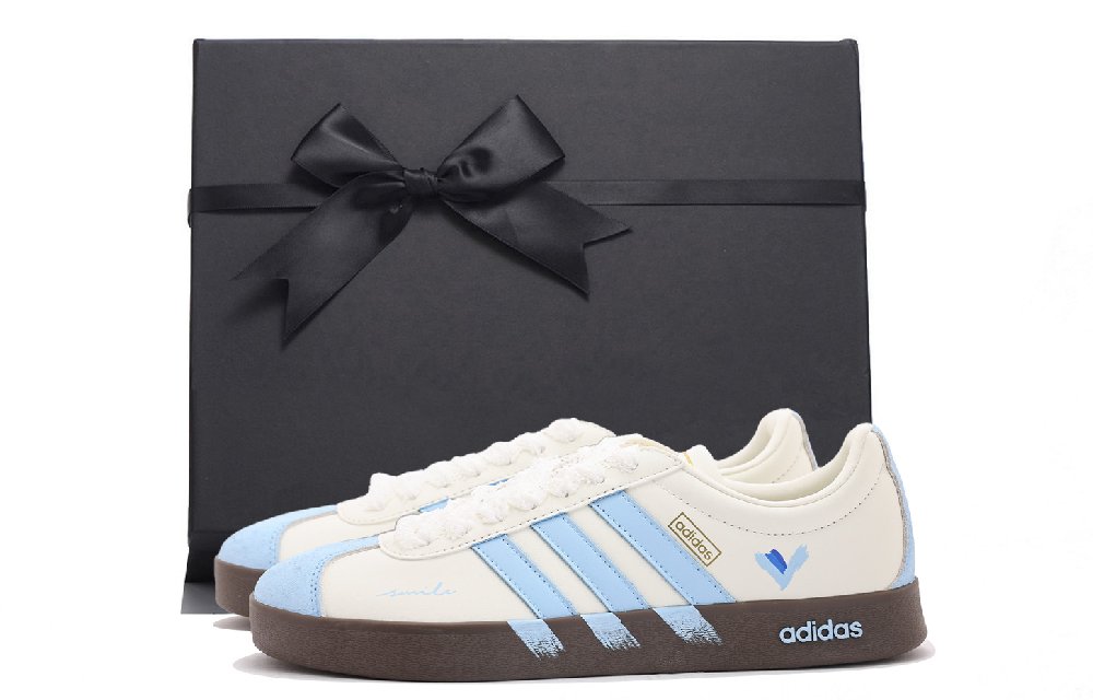 Adidas BARREDA Coverage Abrasion Resistant Low Top Skateboard Shoes Unisex Sky Blue