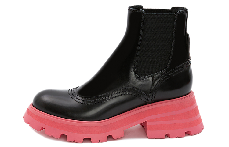 Alexander McQueen Wander Chelsea Boots Black Pink Women's