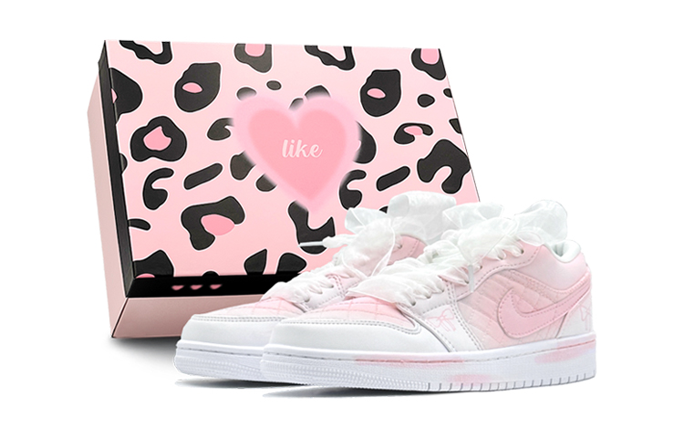 Jordan Air Jordan 1 Abrasion-Resistant Low-Top Vintage Basketball Shoes Women's Pink White
