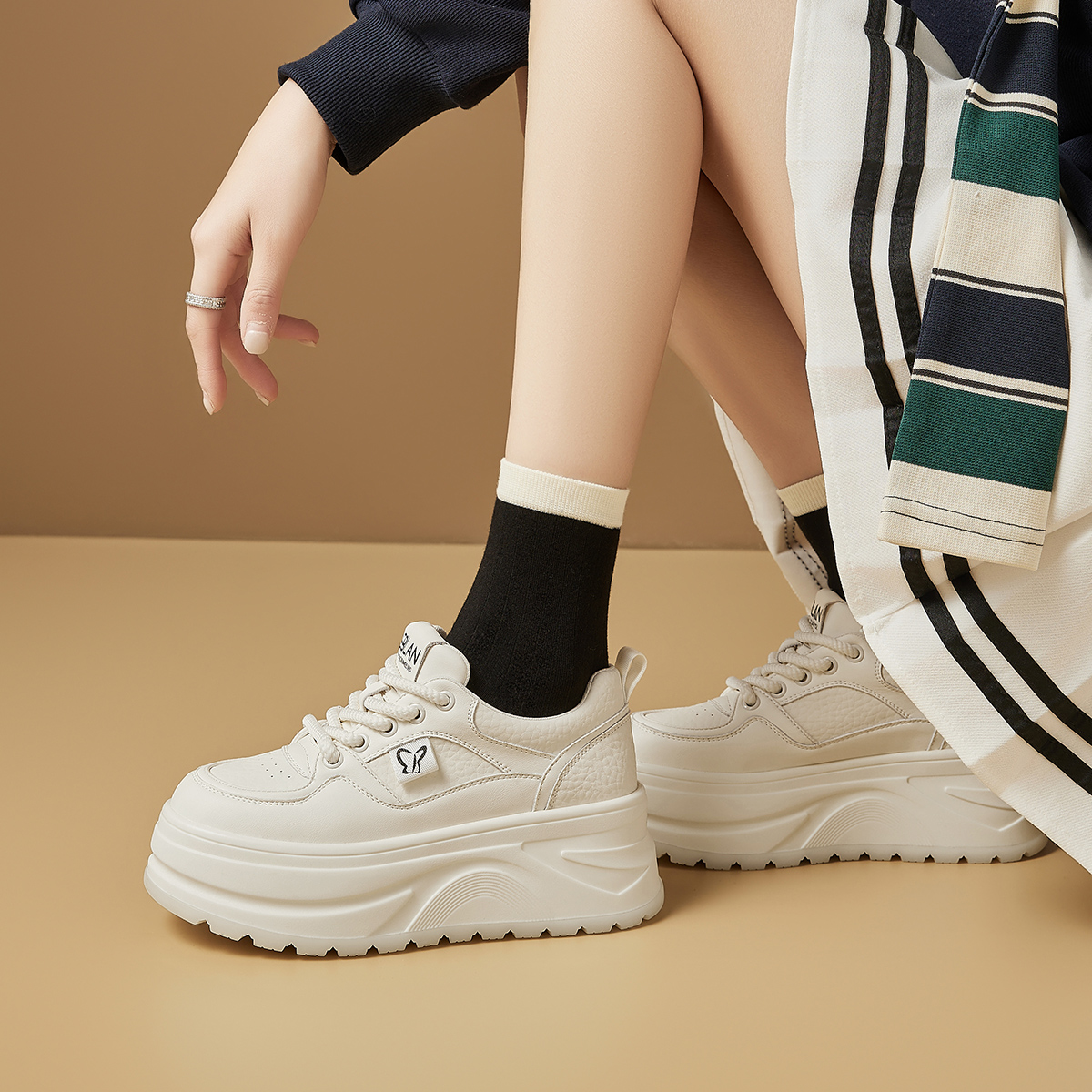 EBLAN Low-Top Skateboard Shoes Women's купить в интернет-магазине Yoocart с быстрой доставкой по России.