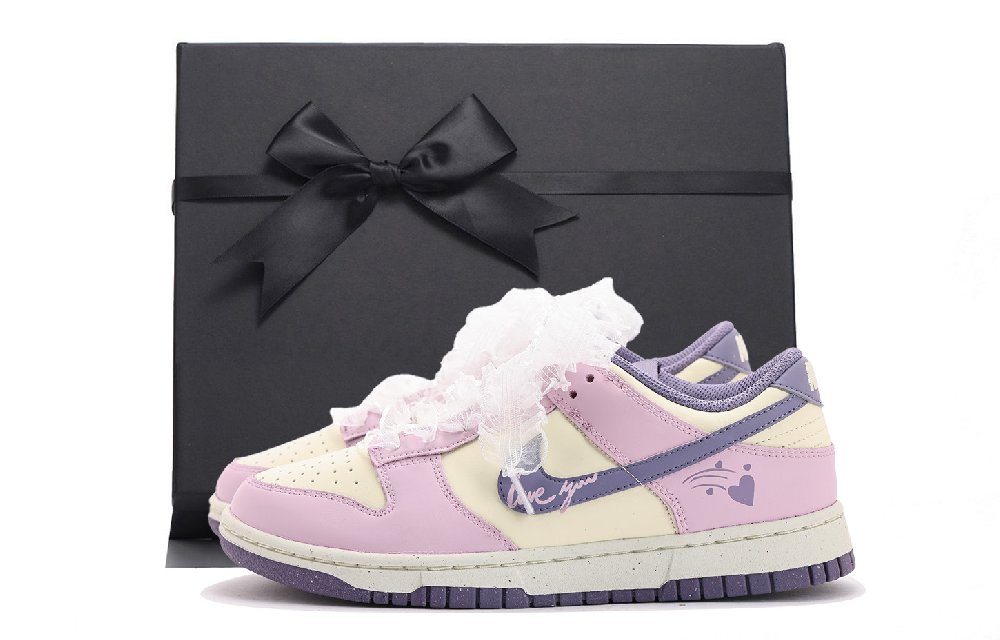 Nike Dunk Coverage Low Top Skateboard Shoes Women's Pink Purple