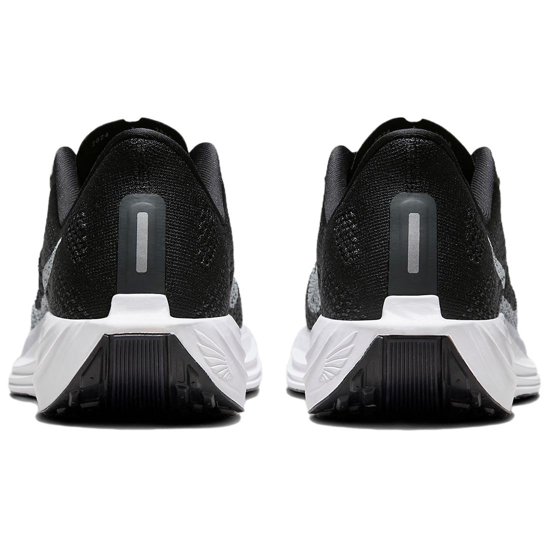 Nike ZoomX Pegasus Plus Black Pure Platinum купить в интернет-магазине Yoocart с быстрой доставкой по России.