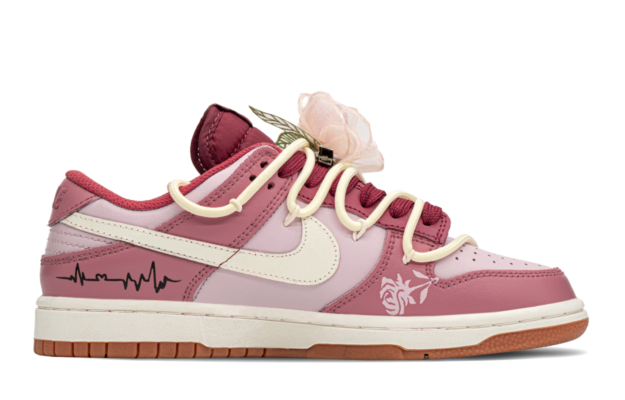 Nike Dunk Low top Skateboard Shoes Women's Red Pink купить в интернет-магазине Yoocart с быстрой доставкой по России.