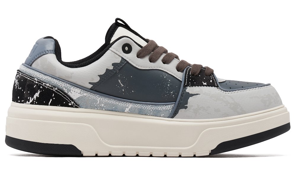 MLB New York Yankees Anti-Slip Wear-Resistant Low-Top Skateboard Shoes Unisex Snowy Blue