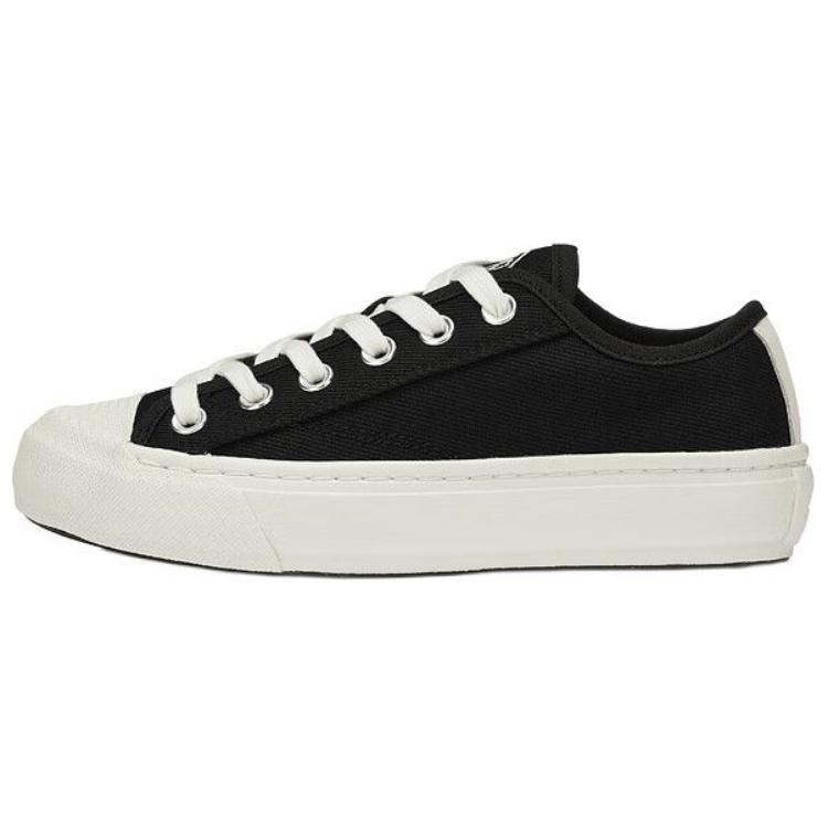 LACOSTE Low-Top Canvas Shoes Women's Black