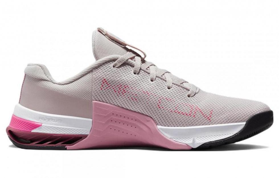 Nike Metcon 8 'Barely Rose' Women's купить в интернет-магазине Yoocart с быстрой доставкой по России.