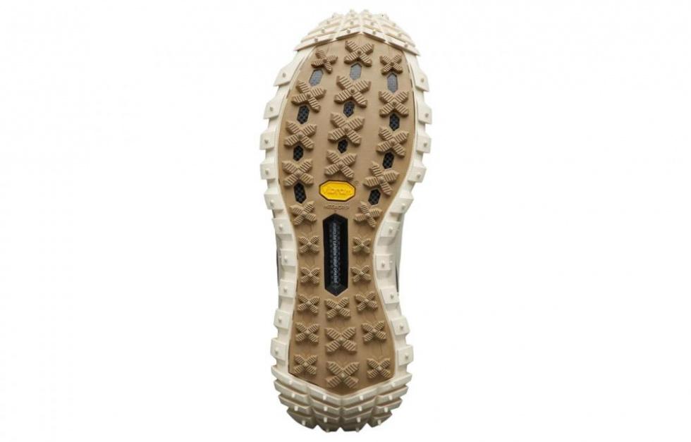 Moncler Trailgrip Beige White