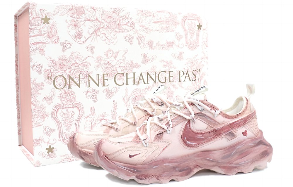 Nike TC 7900 Cushioning, Wear Resistant Low Top Casual Shoes Women's Dirty Pink