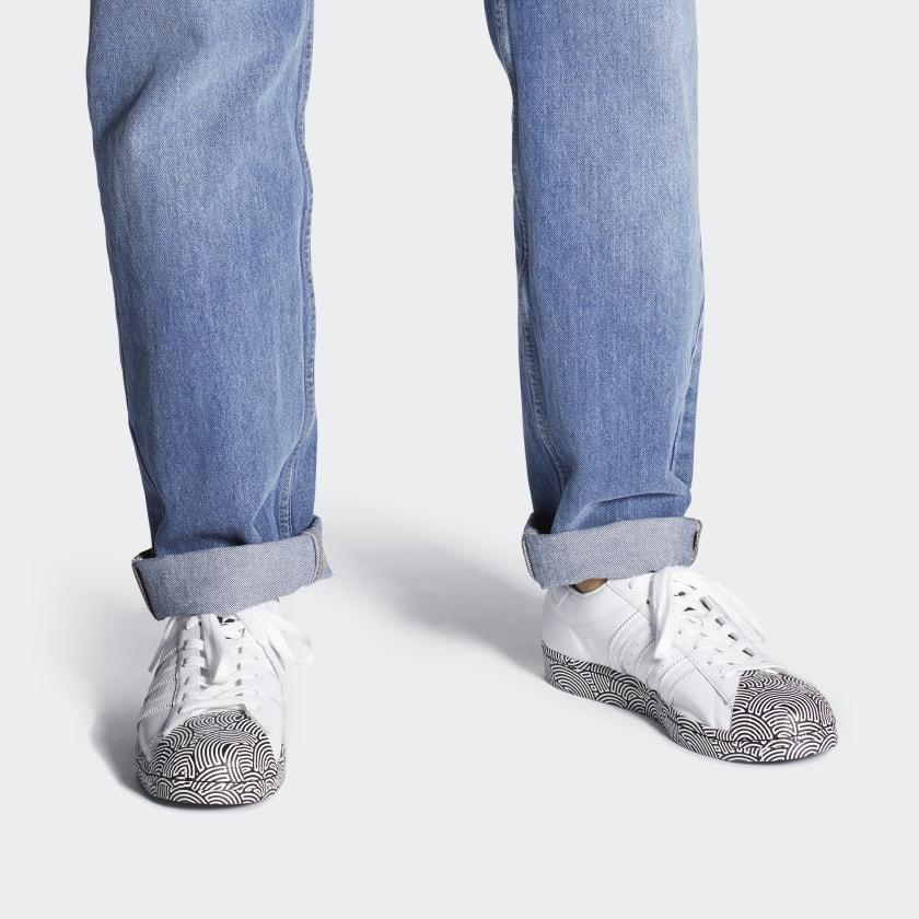 Adidas Superstar Hiroko Takahashi White купить в интернет-магазине Yoocart с быстрой доставкой по России.