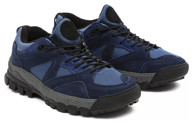 Vans Amzn Trailhead 'Moon Light Blue' купить в интернет-магазине Yoocart с быстрой доставкой по России.