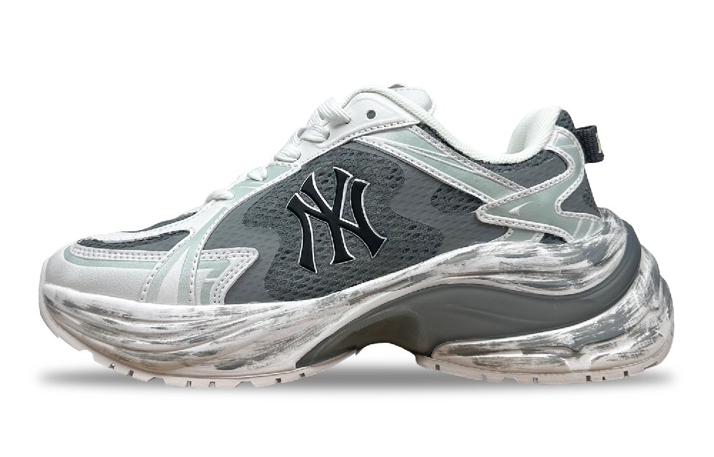 MLB New York Yankees Cushioning And Breathable Low Top Casual City Commute Running Shoes Unisex Gray