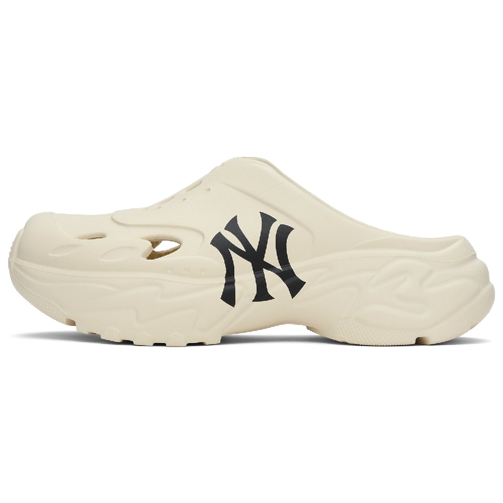 MLB Big Ball Chunky Abrasion Resistant Slip Resistant Closed Toe Slippers Unisex White