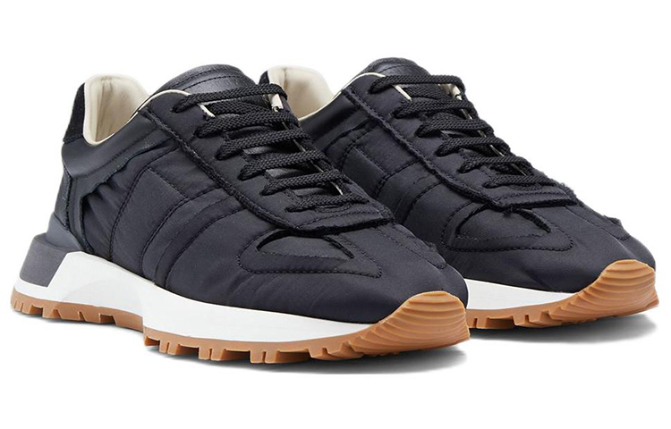 Maison Margiela Retro Lace Up Sneakers Women's купить в интернет-магазине Yoocart с быстрой доставкой по России.