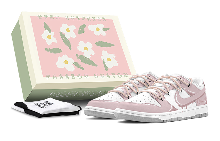 Nike Dunk Low Top Skateboard Shoes GS Pink White