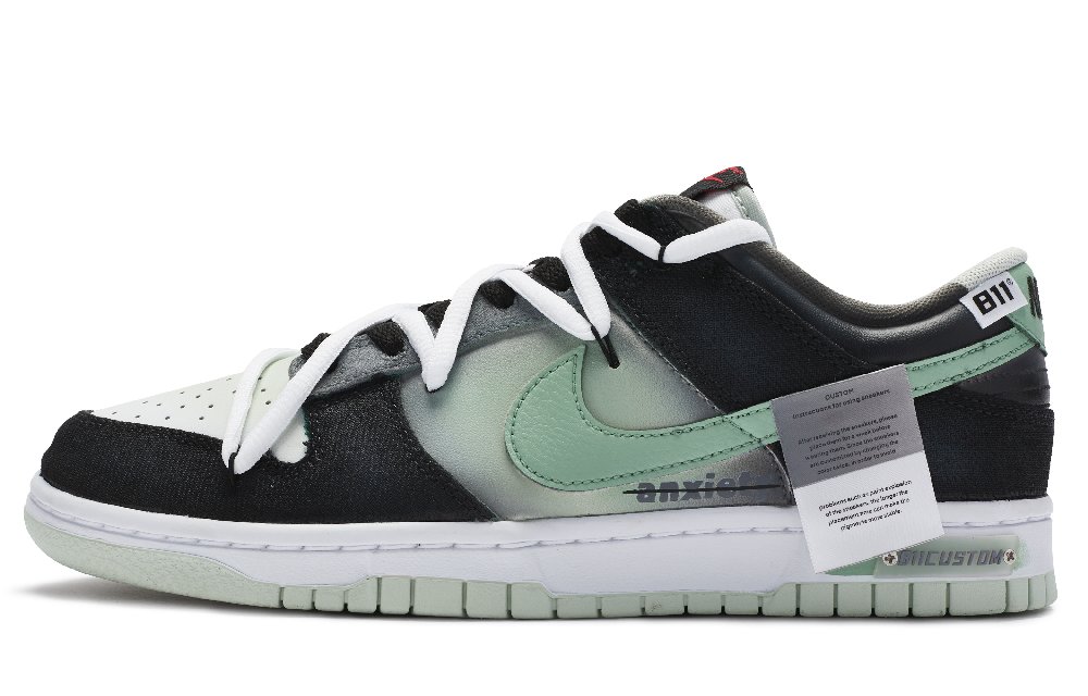 Nike Dunk 811 Manufacturing Slip-Resistant Low-Top Skateboard Shoes Men's Black Green