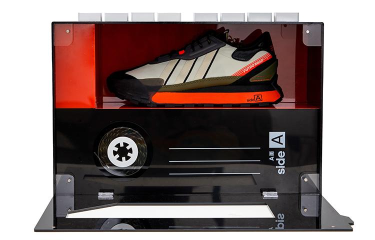 adidas neo Futro Mixr Black White Orange купить в интернет-магазине Yoocart с быстрой доставкой по России.