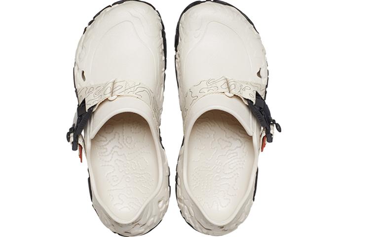 Crocs All Terrain Atlas 'Stucco' купить в интернет-магазине Yoocart с быстрой доставкой по России.