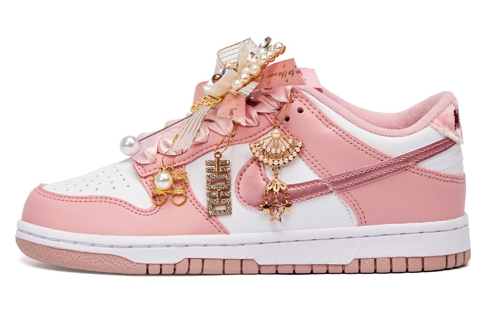 Nike Dunk Abrasion Resistant Low Top Skateboard Shoes Women's Pink