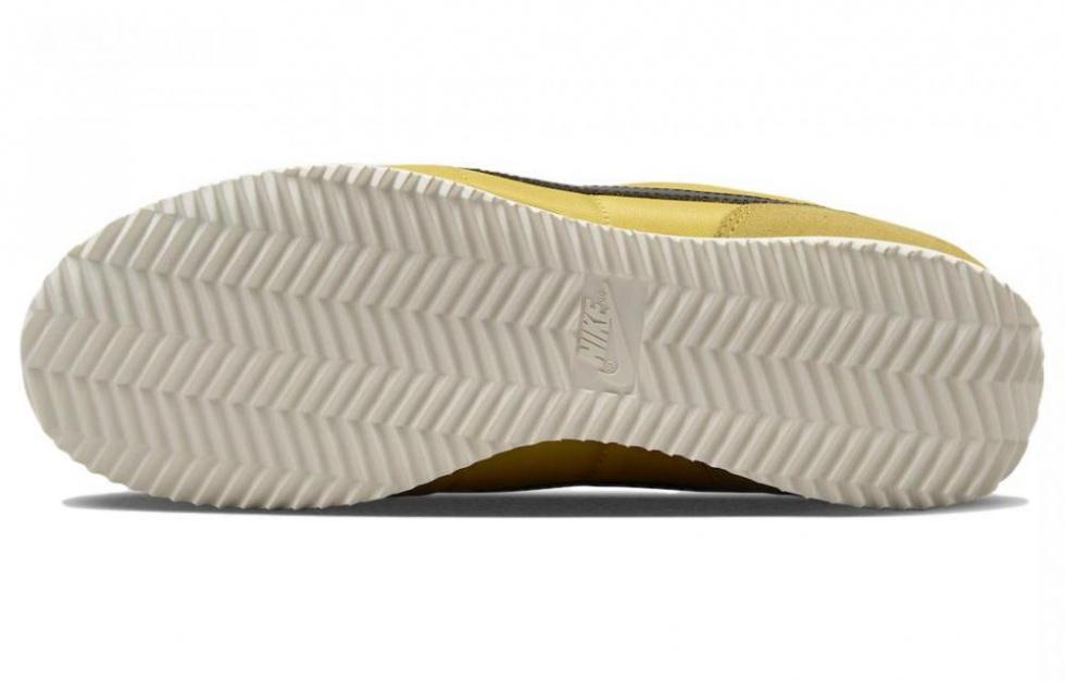 Nike Cortez Vivid Sulfur Women's купить в интернет-магазине Yoocart с быстрой доставкой по России.