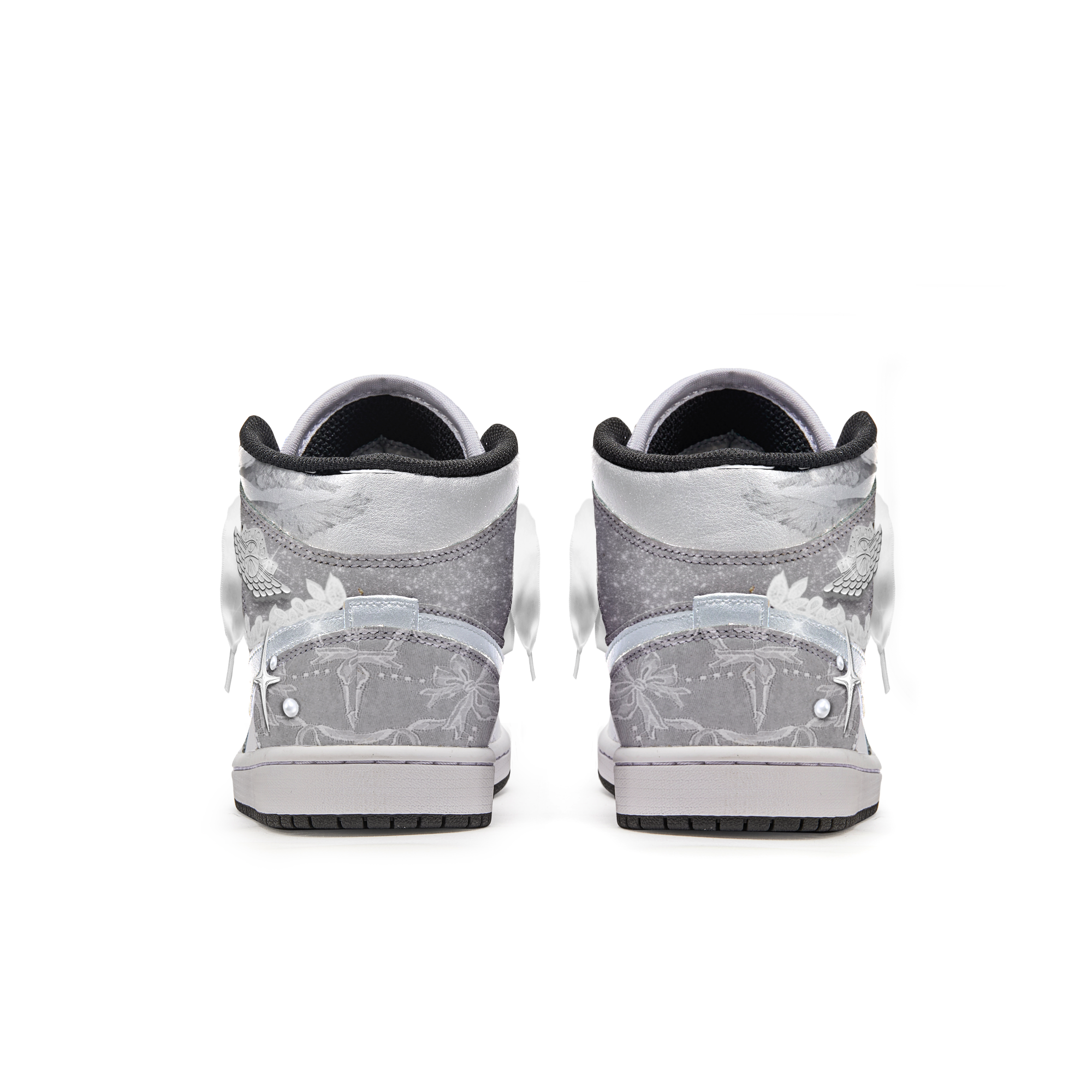 Jordan Air Jordan 1 Vintage Basketball Shoes Women's Mid top Silver/White купить в интернет-магазине Yoocart с быстрой доставкой по России.