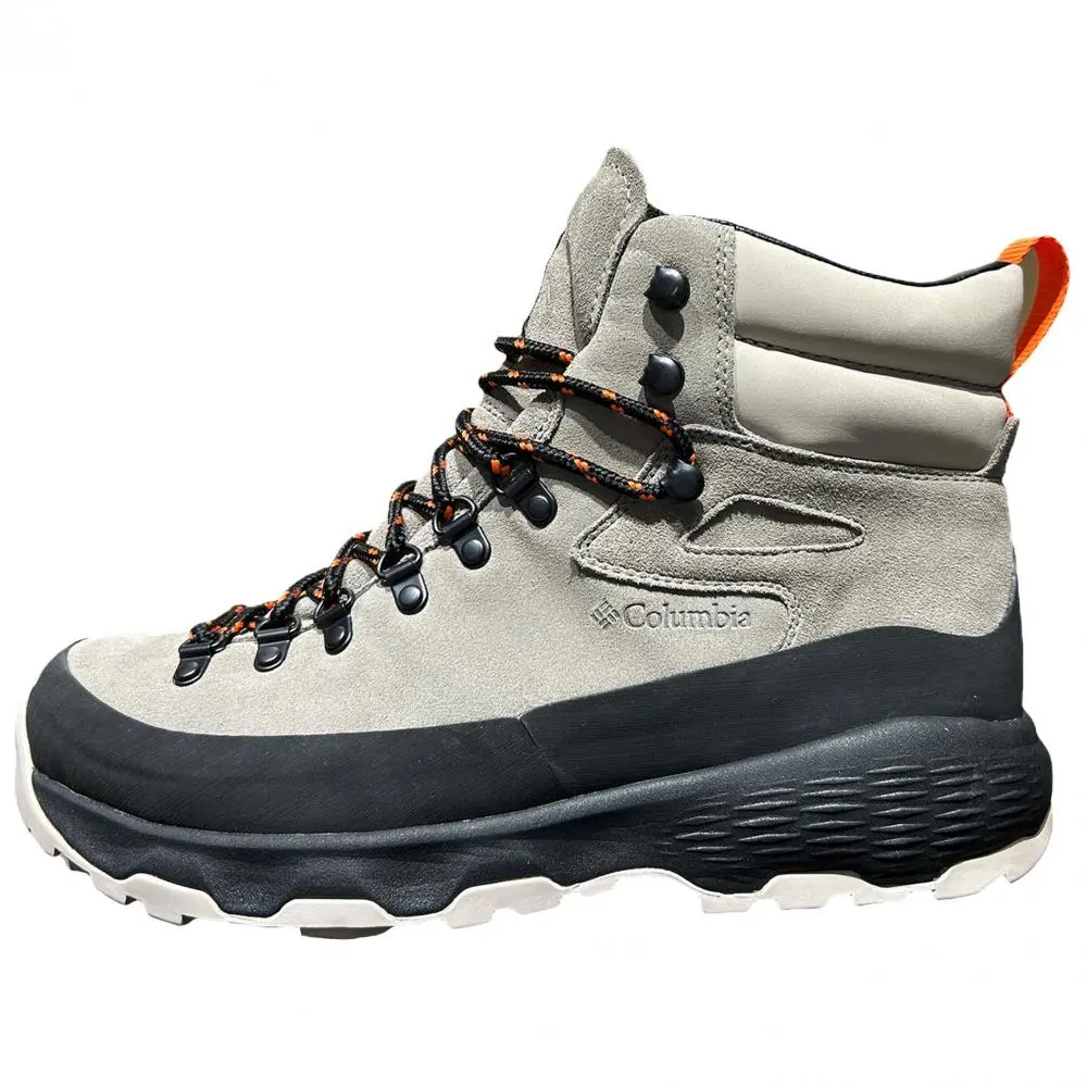 Columbia Mountaineering & Hiking Shoes Men's Mid top Beige
