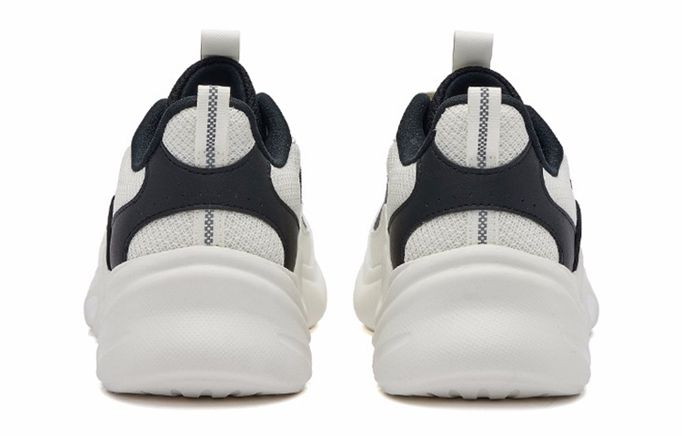 361° Chunky Sneakers Women's Low-Top Feather White/Obsidian Black
