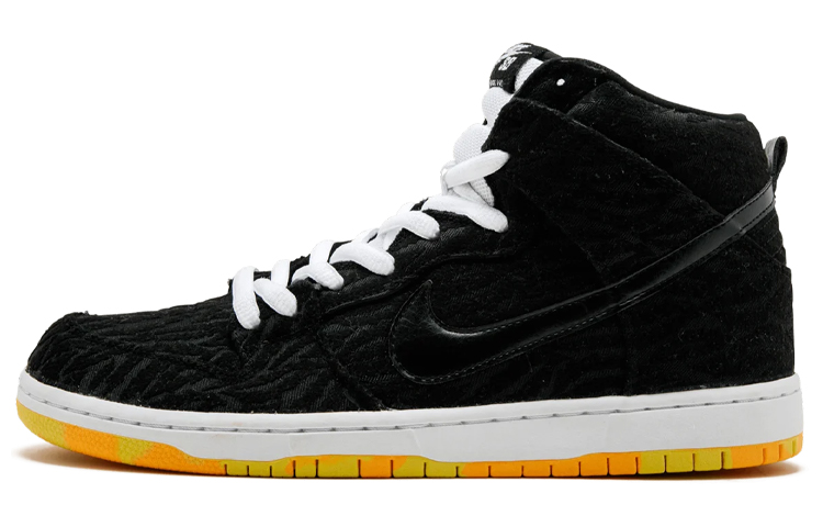 Nike SB Dunk High Pro Skunk