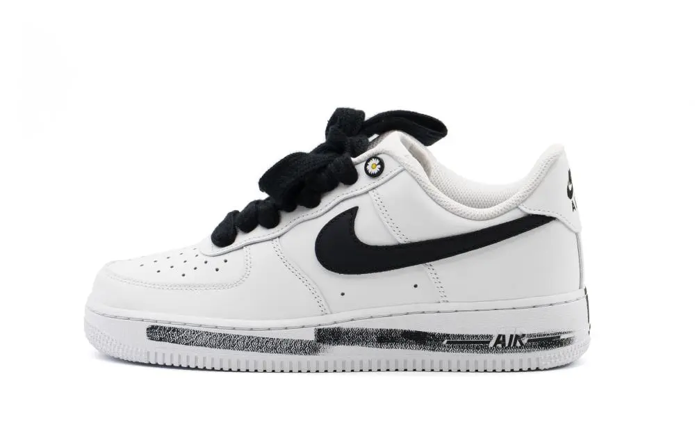Nike Air Force 1 Small Daisy Thermal Cushioning Abrasion Resistant Low top Skateboard Shoes Unisex White