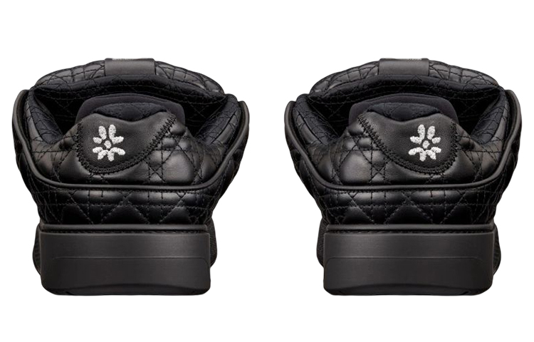 DIOR B9S Skater Erl Black Quilted Cannage Calfskin купить в интернет-магазине Yoocart с быстрой доставкой по России.