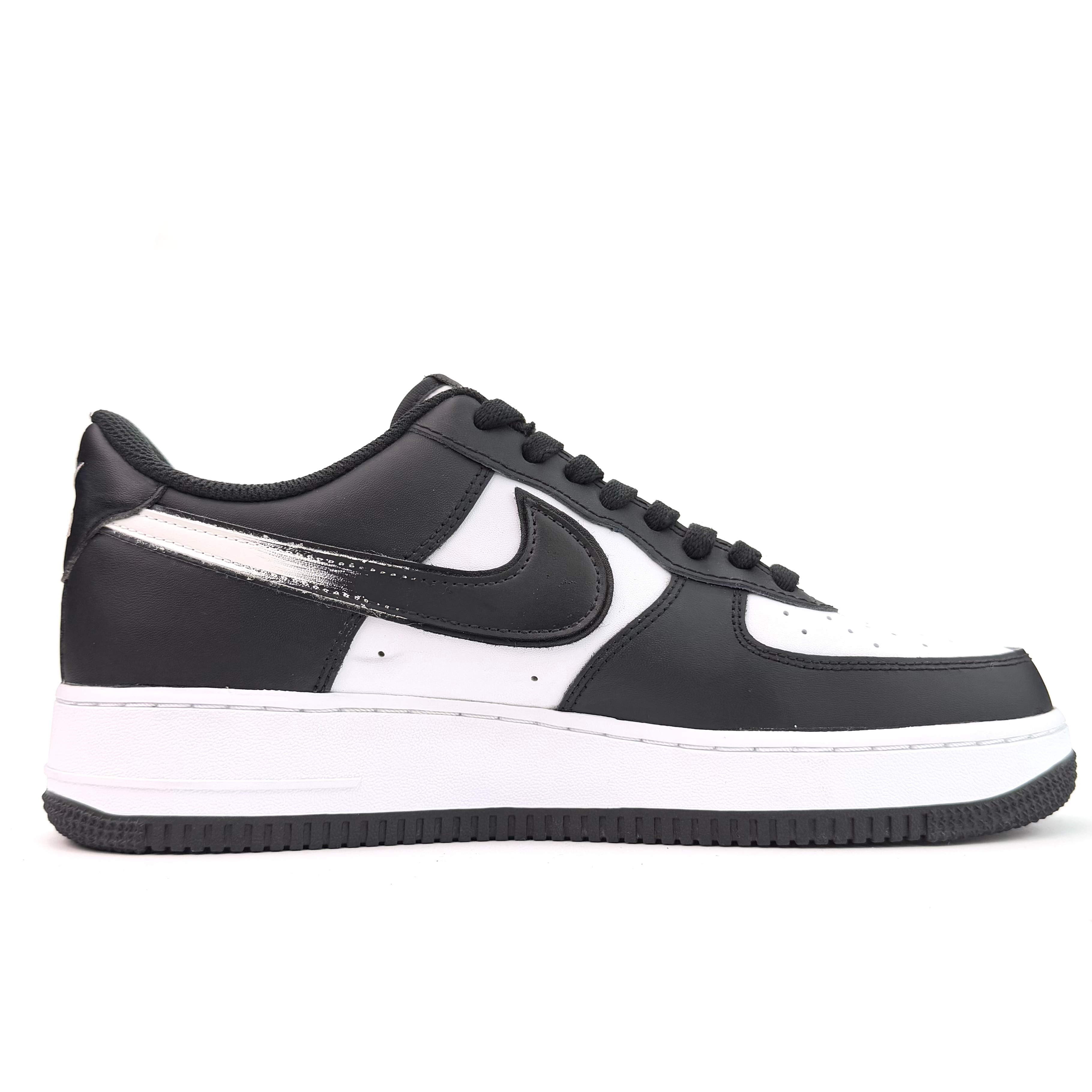 Nike Air Force 1 Cool Black Knight Cushioning, Wear Resistant Low top Skateboard Shoes Unisex Black White купить в интернет-магазине Yoocart с быстрой доставкой по России.