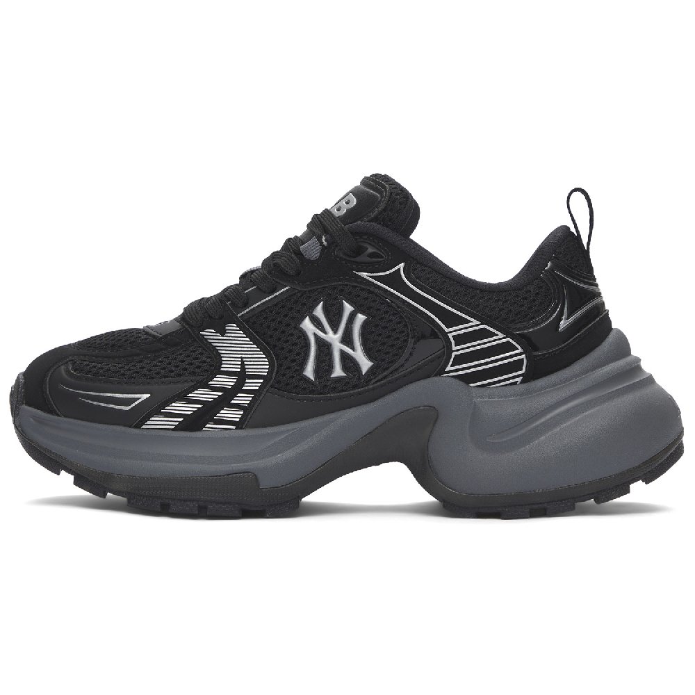 MLB New York Yankees Cushioned Slip-Resistant Low-Top Chunky Sneakers Women's Black