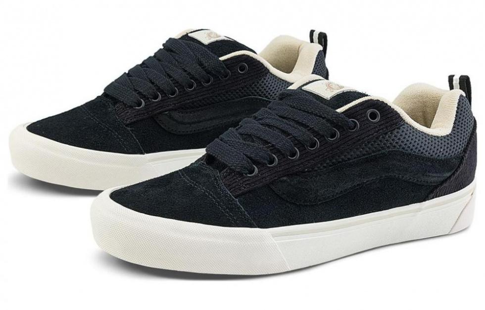 Vans Knu Skool 'Black'