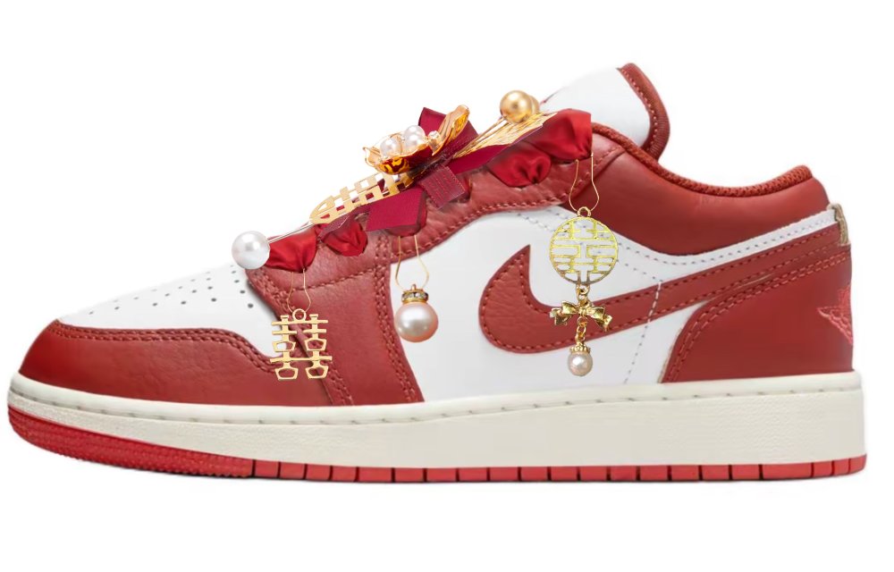 Jordan Air Jordan 1 Low Top Vintage Basketball Shoes Women's White Red
