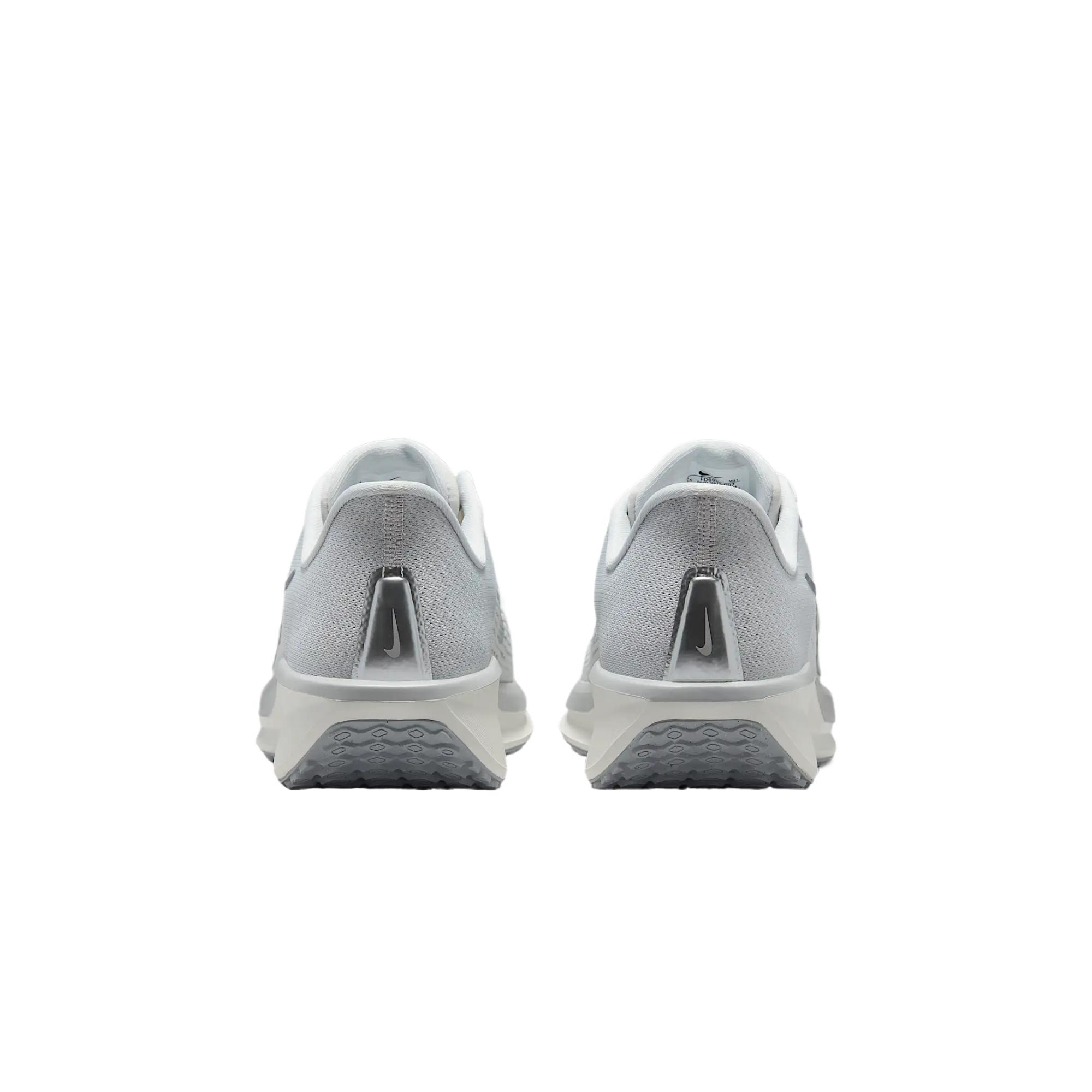 Nike Quest 6 Photon Dust Psychic Blue Summit White Light Smoke Grey Women's купить в интернет-магазине Yoocart с быстрой доставкой по России.