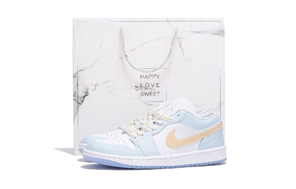 Jordan Air Jordan 1 Anti-Slip And Wear-Resistant Coverage Low-Top Vintage Basketball Shoes Women's Sky Blue
