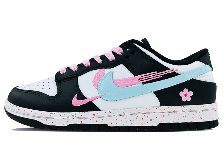 Nike Dunk Low Anti-Slip Wear-Resistant Low-Top Skateboard Shoes Women's Black
